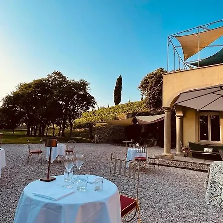 Alloggio per agriturismo Biondelli Wine&suites