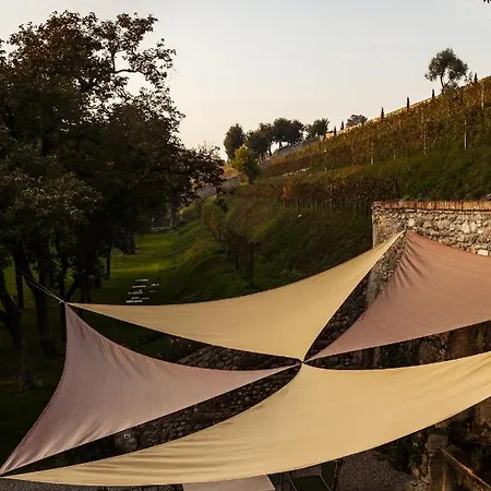 Biondelli Wine & Farm stay